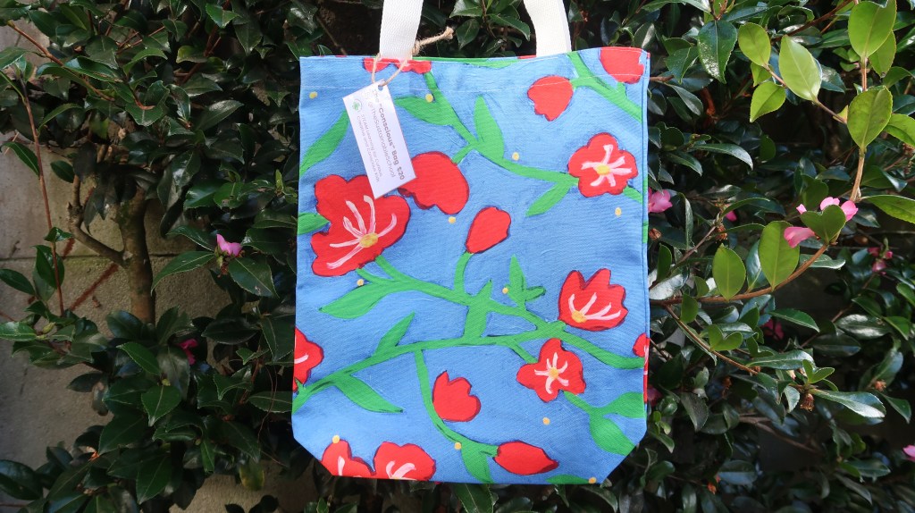 The Conscious Bag (3x available, $20 each, 100% Cotton, 34cmx40cmx10cm)
The art of noticing lives in your consciousness — a whimsical breeze, or flower petals drifting from afar. Transformed from an original painting, this tote is a gentle reminder of the beauty around us.