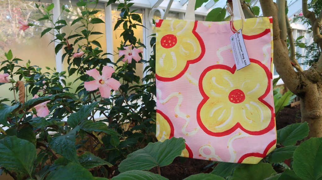 The Creative Bag (3x available, $20 each, 100% Cotton, 34cmx40cmx10cm)
What does creativity look like? It may hold thousands of interpretations for others, but for you, it is uniquely your own. Carry this artistic tote with your creativity and let it bloom!